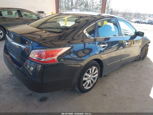 Nissan Altima 2.5 S 2015 1N4AL3AP0FC581263 Image 4