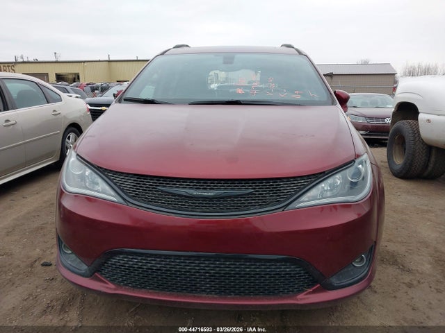 Продажа на аукционе авто 2019 Chrysler Pacifica Limited, vin: 2C4RC1GG9KR706240, номер лота: 44716593