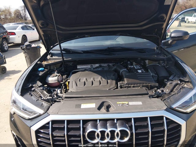 2023 Audi Q3 Premium 45 Tfsi S Line Quattro Tiptronic მანქანა იყიდება აუქციონზე, vin: WA1DECF35P1142025, აუქციონის ნომერი: 44716601