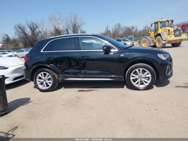 2023 Audi Q3 Premium 45 Tfsi S Line Quattro Tiptronic მანქანა იყიდება აუქციონზე, vin: WA1DECF35P1142025, აუქციონის ნომერი: 44716601