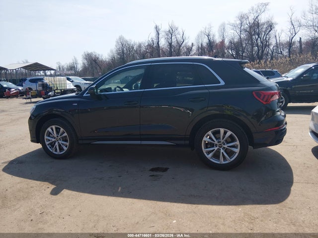 2023 Audi Q3 Premium 45 Tfsi S Line Quattro Tiptronic მანქანა იყიდება აუქციონზე, vin: WA1DECF35P1142025, აუქციონის ნომერი: 44716601