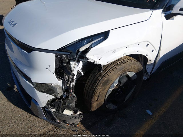 2025 Kia Ev9 Wind მანქანა იყიდება აუქციონზე, vin: 5XYAFFS51SG001718, აუქციონის ნომერი: 44716624