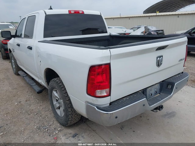 1C6RR7KG7RS130351 RAM 1500 Classic Tradesman 4x4 5&#039;7 Box