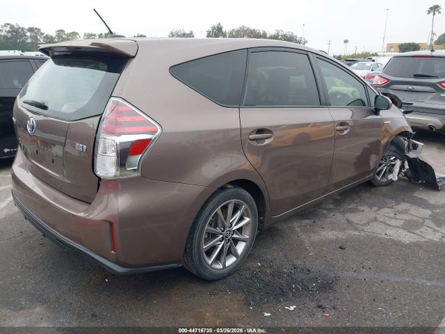 JTDZN3EU3HJ073343 Toyota Prius V Five