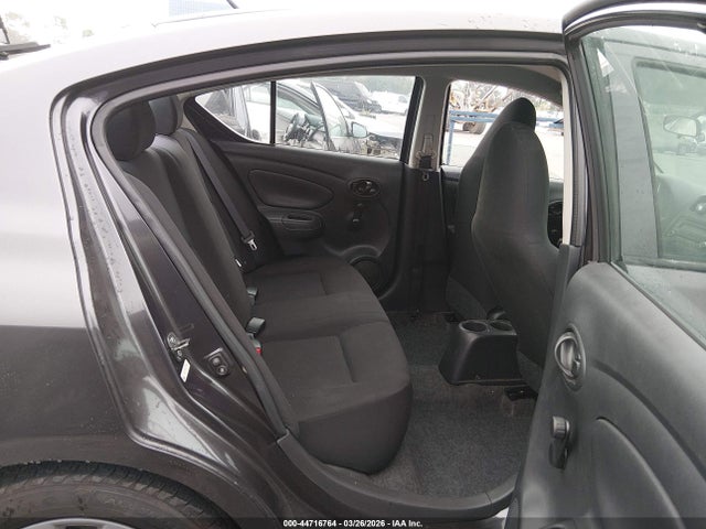 Nissan Versa 1.6 S 2015 3N1CN7AP8FL825401 Image 8