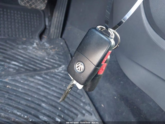 2015 VOLKSWAGEN BEETLE 3VW517AT8FM820754 Photo 10