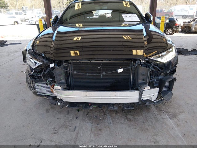 2021 AUDI Q8 WA1FVBF11MD035646 Photo 5