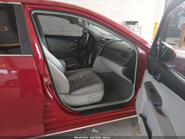 4T1BD1FKXEU111887 Toyota Camry Hybrid Xle