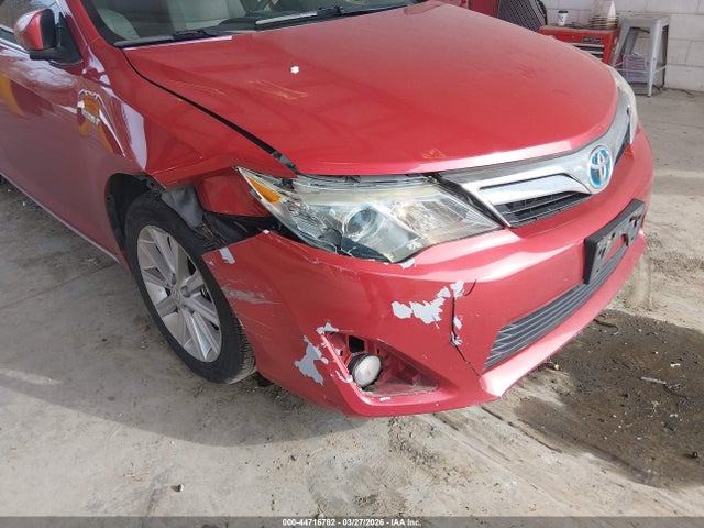 4T1BD1FKXEU111887 Toyota Camry Hybrid Xle