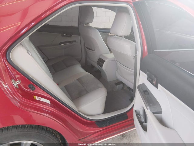 4T1BD1FKXEU111887 Toyota Camry Hybrid Xle