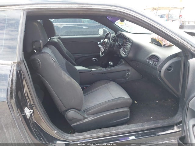 44716788 :رقم المزاد ، 2C3CDZAG5GH296970 vin ، 2016 Dodge Challenger Sxt مزاد بيع
