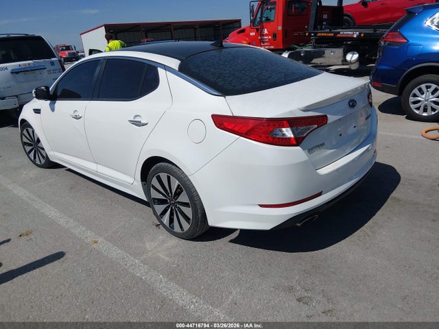 2011 KIA OPTIMA KNAGR4A60B5184843 Photo 2