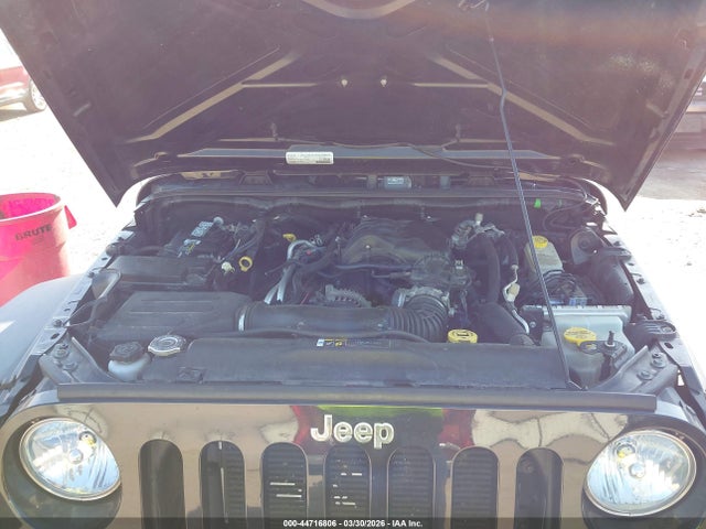 1C4BJWDG6HL515756 Jeep Wrangler Unlimited Sport 4x4