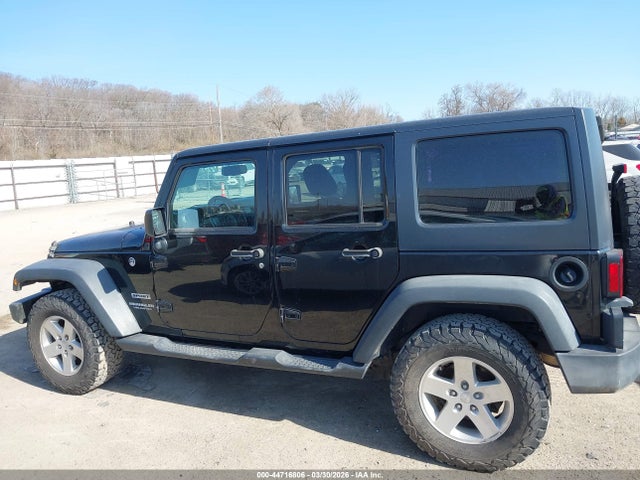 1C4BJWDG6HL515756 Jeep Wrangler Unlimited Sport 4x4