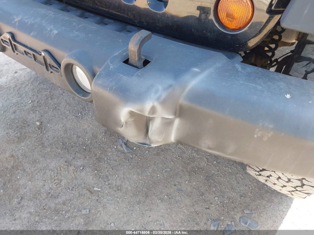 1C4BJWDG6HL515756 Jeep Wrangler Unlimited Sport 4x4