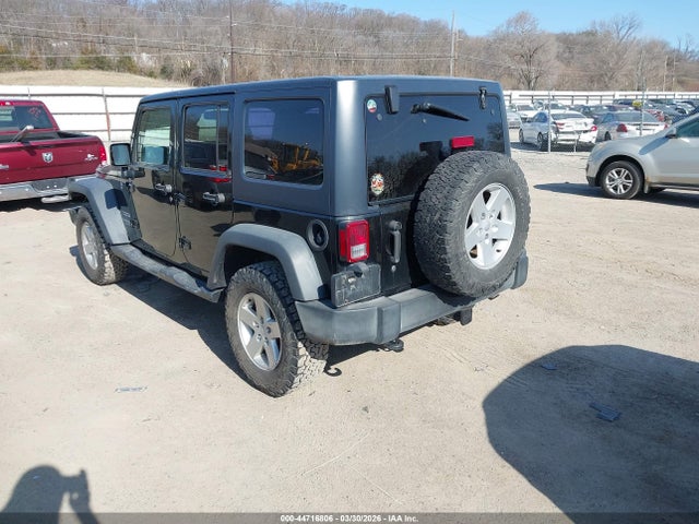 1C4BJWDG6HL515756 Jeep Wrangler Unlimited Sport 4x4