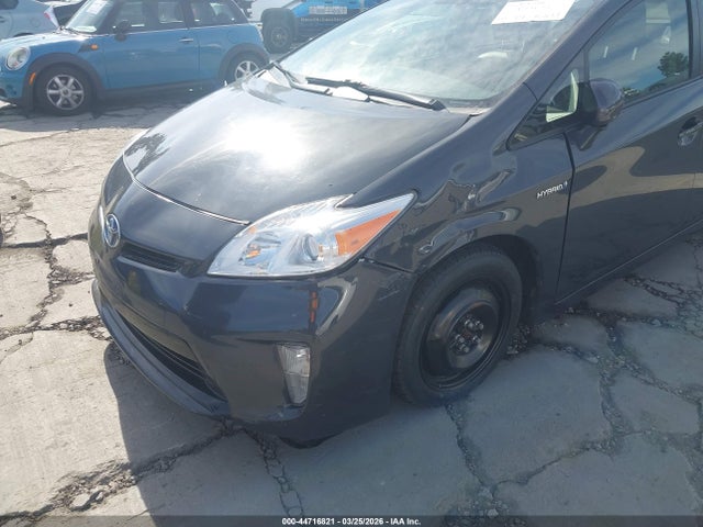 JTDKN3DU7F0420615 Toyota Prius Four