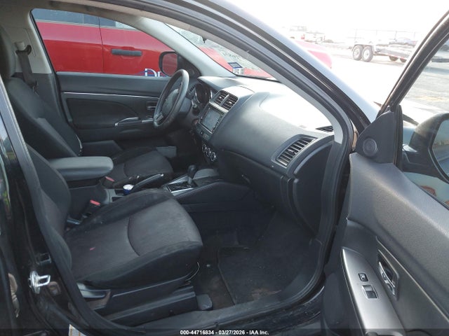 44716834 :رقم المزاد ، JA4AP3AU6JZ015046 vin ، 2018 Mitsubishi Outlander Sport 2.0 Es مزاد بيع
