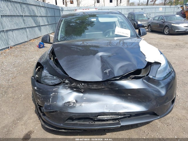 Auction sale of the 2025 Tesla Model Y Long Range Dual Motor All-wheel Drive, vin: 7SAYGDEE6SF308131, lot number: 44716835