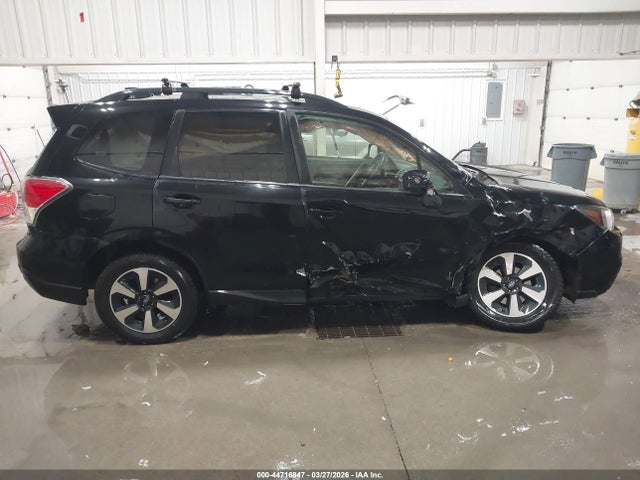 2018 Subaru Forester 2.5i Premium მანქანა იყიდება აუქციონზე, vin: JF2SJAEC1JH558779, აუქციონის ნომერი: 44716847