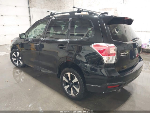 2018 Subaru Forester 2.5i Premium მანქანა იყიდება აუქციონზე, vin: JF2SJAEC1JH558779, აუქციონის ნომერი: 44716847