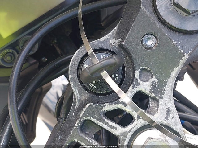 Yamaha Yzfr3 A 2023 MH3RH18Y7PK011285 Image 11