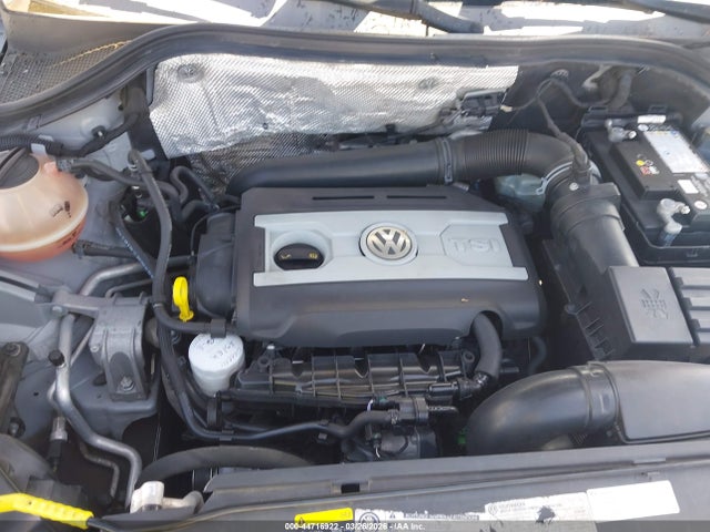 WVGAV7AXXGW021421 Volkswagen Tiguan R-line
