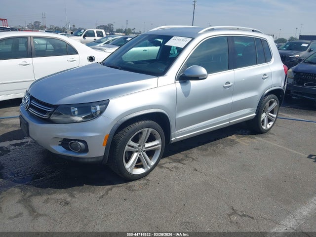 WVGAV7AXXGW021421 Volkswagen Tiguan R-line