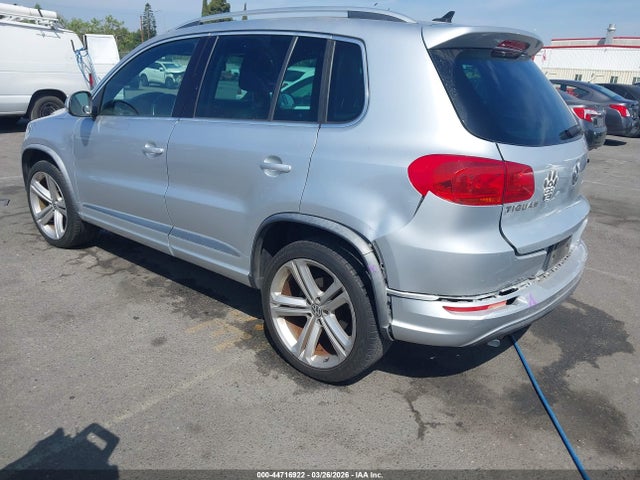 WVGAV7AXXGW021421 Volkswagen Tiguan R-line