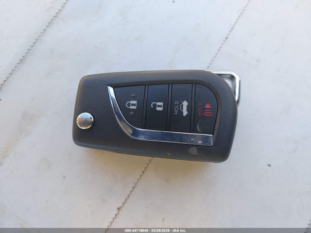 Toyota CAMRY LE 2022 4T1C11AK3NU664014 Image 11
