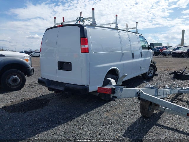 1GTW7AF79N1179544 GMC Savana Cargo Rwd 2500 Regular Wheelbase Work Van