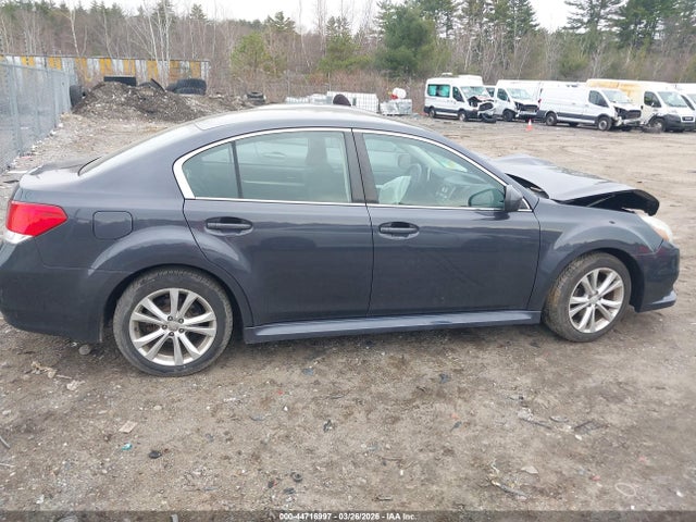 44716997 :رقم المزاد ، 4S3BMBC69D3011852 vin ، 2013 Subaru Legacy 2.5i Premium مزاد بيع