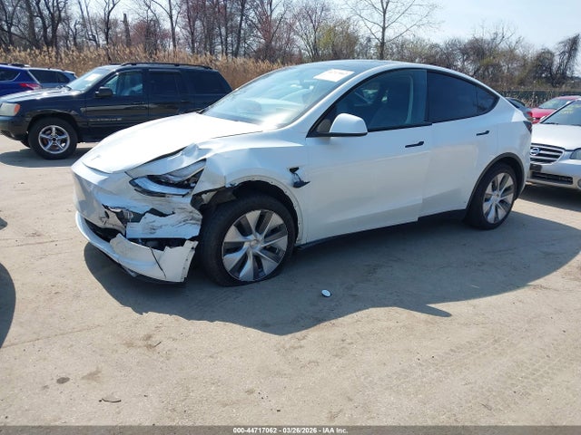 2023 Tesla Model Y Performance Dual Motor All-wheel Drive მანქანა იყიდება აუქციონზე, vin: 7SAYGDEF1PA049237, აუქციონის ნომერი: 44717062