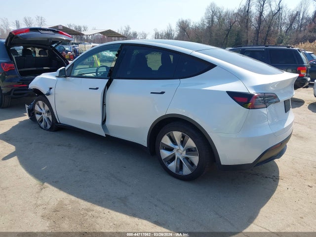 2023 Tesla Model Y Performance Dual Motor All-wheel Drive მანქანა იყიდება აუქციონზე, vin: 7SAYGDEF1PA049237, აუქციონის ნომერი: 44717062