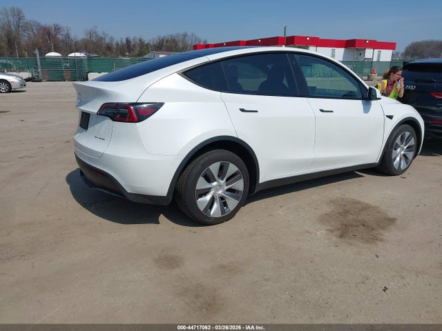 2023 Tesla Model Y Performance Dual Motor All-wheel Drive მანქანა იყიდება აუქციონზე, vin: 7SAYGDEF1PA049237, აუქციონის ნომერი: 44717062