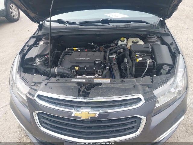 1G1PC5SB5F7198231 Chevrolet Cruze 1lt Auto