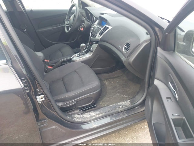 1G1PC5SB5F7198231 Chevrolet Cruze 1lt Auto