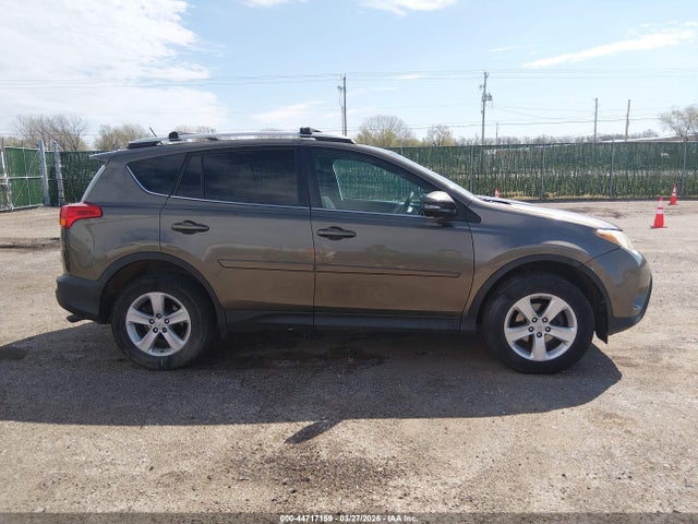 2T3RFREV1EW139829 Toyota Rav4 Xle