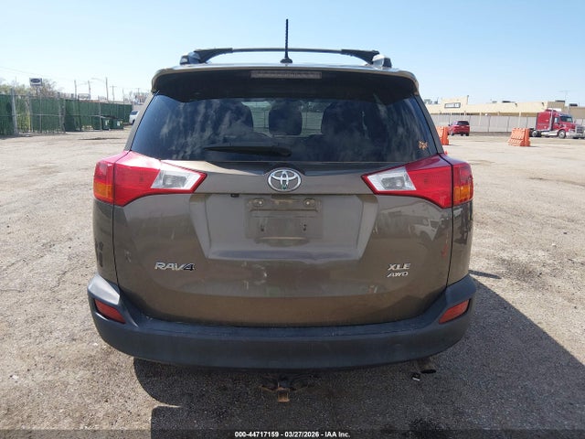 2T3RFREV1EW139829 Toyota Rav4 Xle
