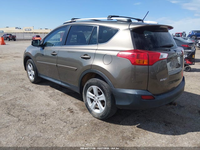 2T3RFREV1EW139829 Toyota Rav4 Xle