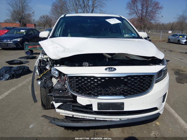 2015 Kia Sedona Lx მანქანა იყიდება აუქციონზე, vin: KNDMB5C15F6059192, აუქციონის ნომერი: 44717185