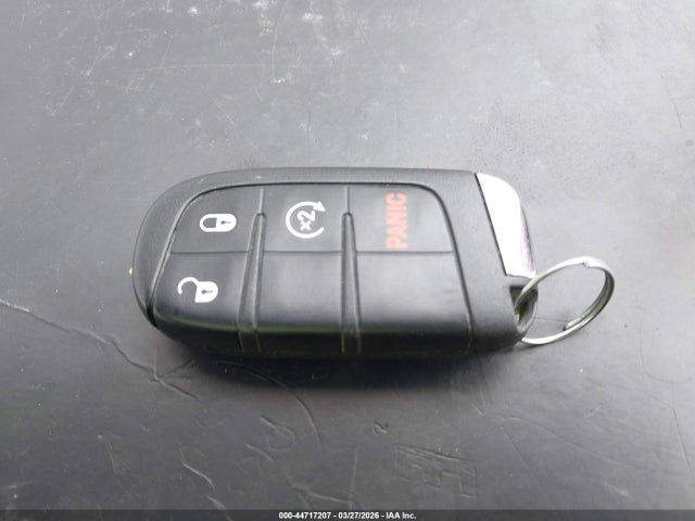 2015 Jeep Renegade Trailhawk მანქანა იყიდება აუქციონზე, vin: ZACCJBCTXFPC25945, აუქციონის ნომერი: 44717207