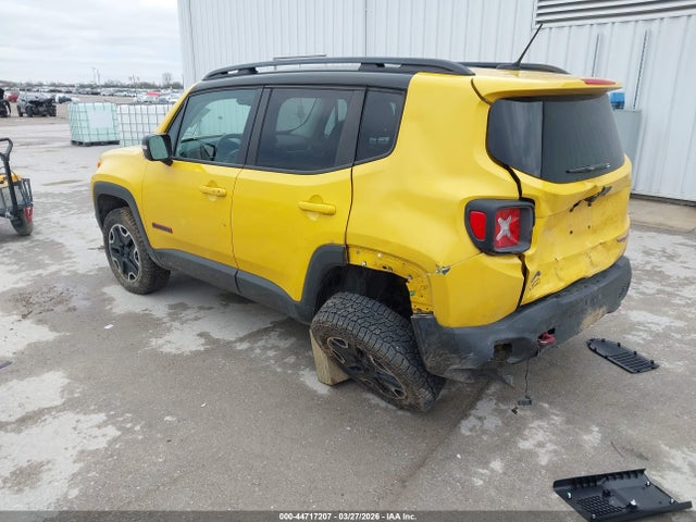 2015 Jeep Renegade Trailhawk მანქანა იყიდება აუქციონზე, vin: ZACCJBCTXFPC25945, აუქციონის ნომერი: 44717207