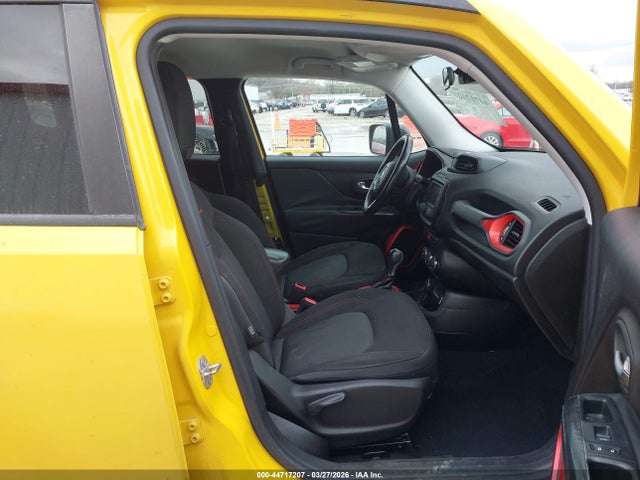 2015 Jeep Renegade Trailhawk მანქანა იყიდება აუქციონზე, vin: ZACCJBCTXFPC25945, აუქციონის ნომერი: 44717207
