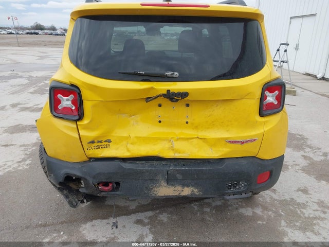 2015 Jeep Renegade Trailhawk მანქანა იყიდება აუქციონზე, vin: ZACCJBCTXFPC25945, აუქციონის ნომერი: 44717207