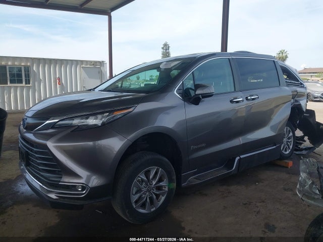44717244 :رقم المزاد ، 5TDJRKEC0RS206602 vin ، 2024 Toyota Sienna Xle مزاد بيع