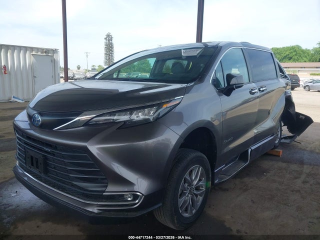 44717244 :رقم المزاد ، 5TDJRKEC0RS206602 vin ، 2024 Toyota Sienna Xle مزاد بيع
