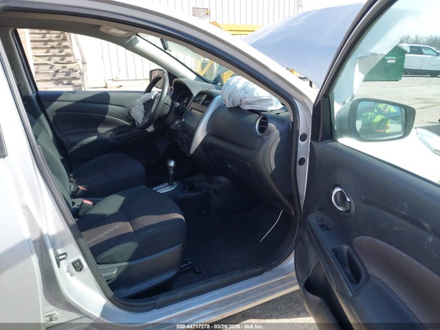 2019 Nissan Versa 1.6 Sv მანქანა იყიდება აუქციონზე, vin: 3N1CN7AP3KL862527, აუქციონის ნომერი: 44717278