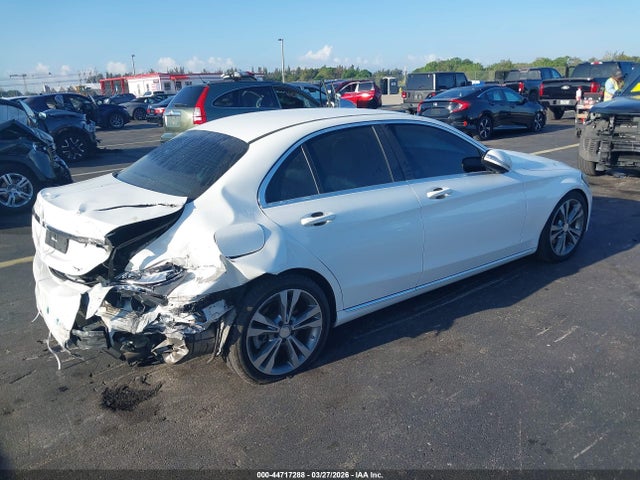 2015 MERCEDES-BENZ C 300 55SWF4JB1FU071572 Photo 3