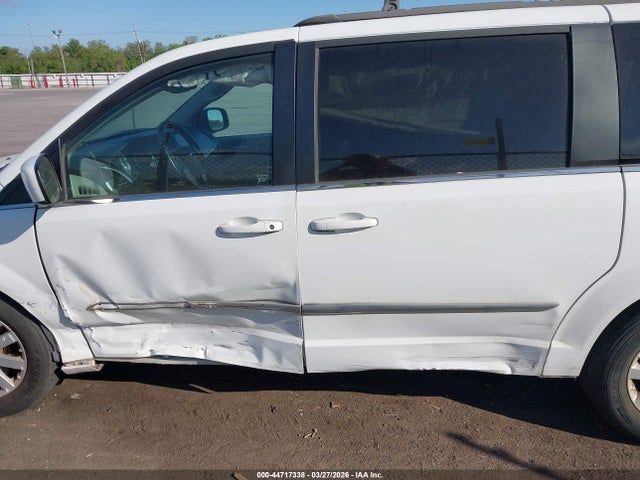 Продажа на аукционе авто 2014 Chrysler Town & Country Touring, vin: 2C4RC1BG0ER404024, номер лота: 44717338